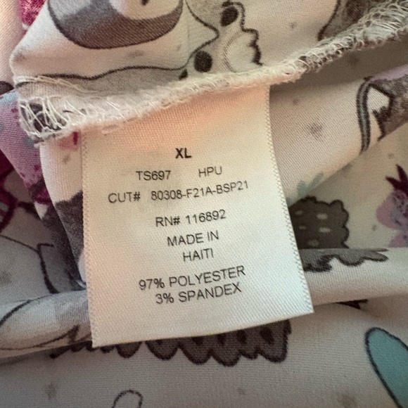 Like New Scrub Top - Picture 4 of 4